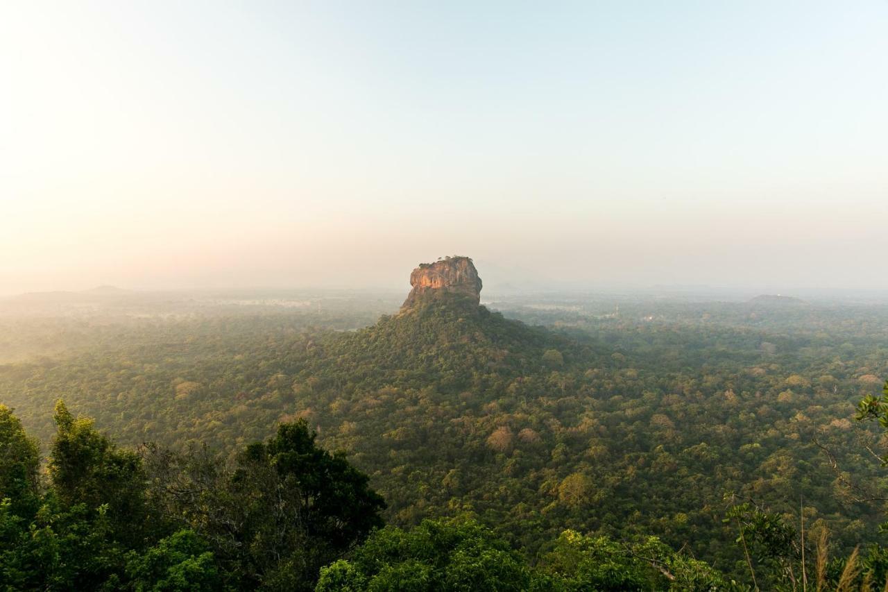 Lakmal Homestay ,10 Minutes To Sigiriya Rock Exteriör bild